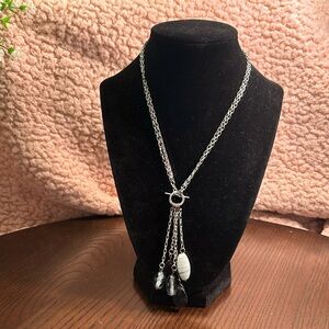 Silver tone chain front circle bar closure w/ beaded dangles